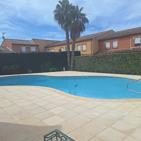 : Duplex 2 Ch Avec Piscine, Clim, Terrasse - Fr-1-781-115 Vakantiehuis *